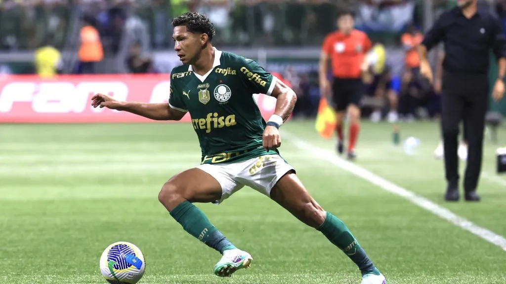 Rony em jogo do Palmeiras