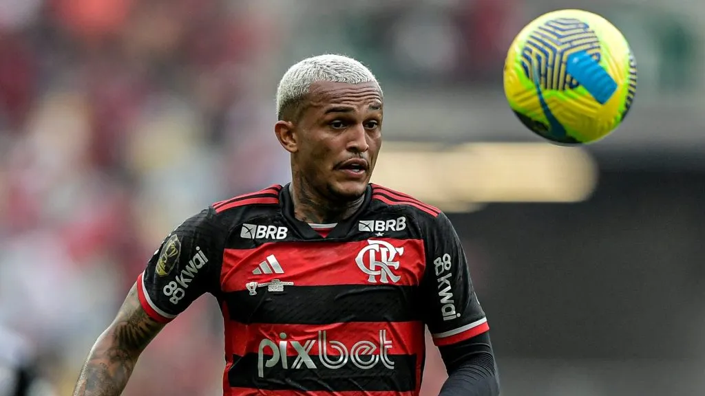 Wesley pode sair em breve do Flamengo -Foto: Thiago Ribeiro/AGIF.
