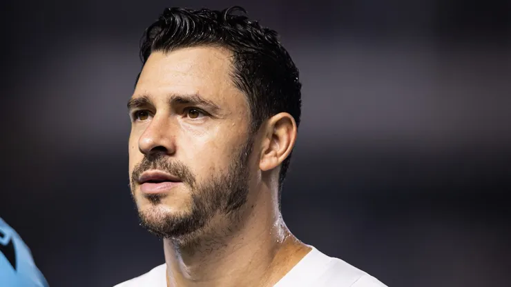 Giuliano tem futuro definido após sair do Santos