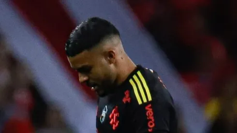 Wanderson jogador do Internacional lamenta chance perdida durante partida contra o Juventude no estadio Beira-Rio pelo Campeonato Brasileiro