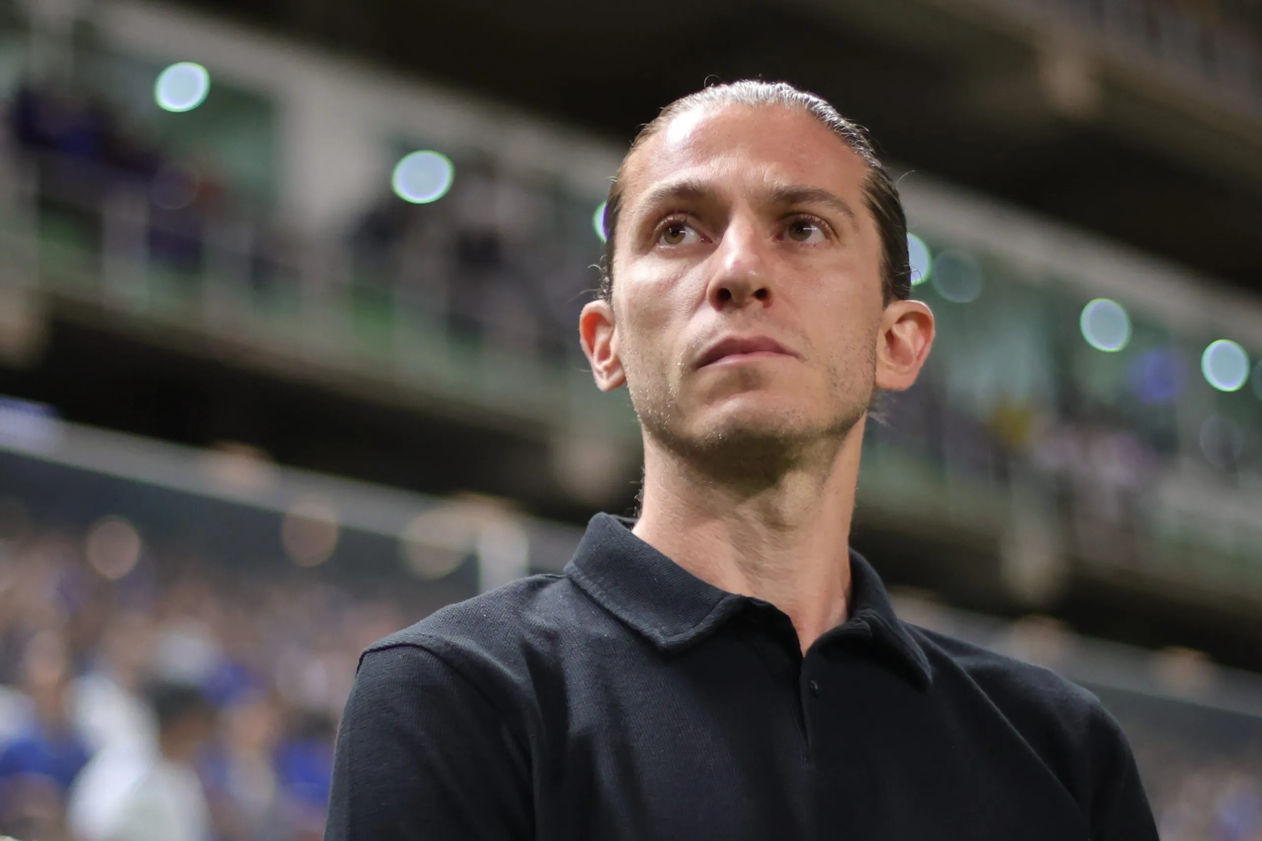 Filipe Luis tecnico do Flamengo durante partida contra o Cruzeiro no estadio Independencia pelo campeonato Brasileiro A 2024. Foto: Gilson Lobo/AGIF