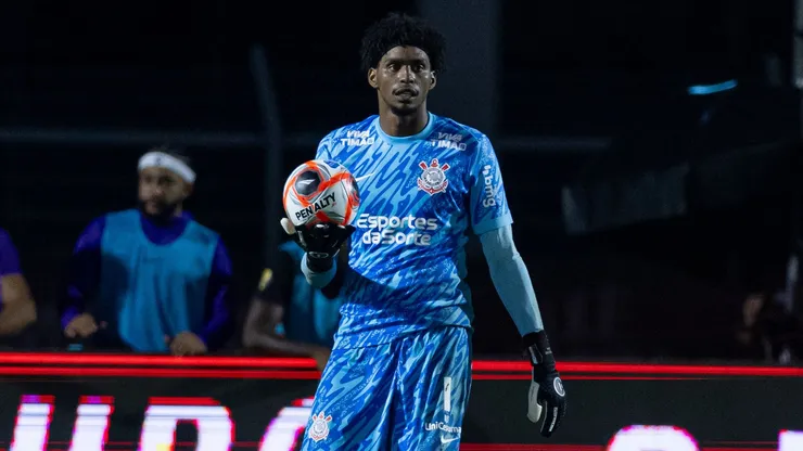 Hugo Souza, goleiro do Corinthians, durante partida - Foto: Rodrigo Coca/Agência Corinthians