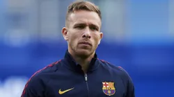 Arthur Melo flopou na Europa desde que saiu do Grêmio.