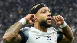 Memphis Depay em partida entre Corinthians x Bahia pelo Brasileirão 2024. Foto: Joisel Amaral/AGIF