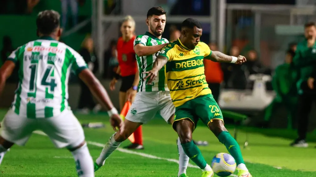 Ramon pelo Cuiabá. Foto: Luiz Erbes/AGIF