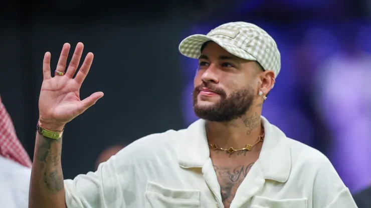 Neymar é oficialmente do Santos