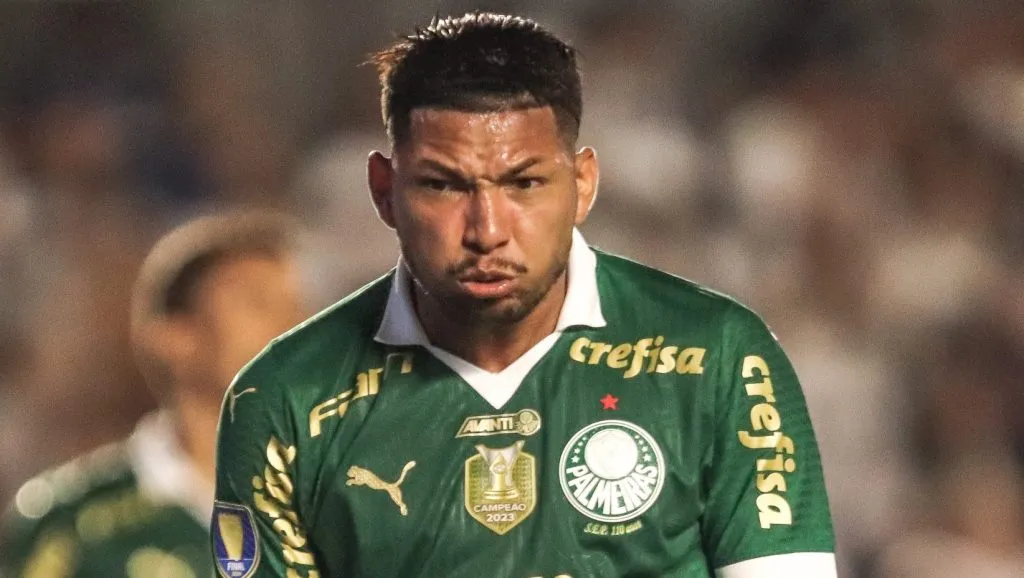 Santos não descarta chegada de Rony - Foto: Reinaldo Campos/AGIF.