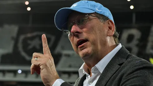 Textor toma decisão surpreendente