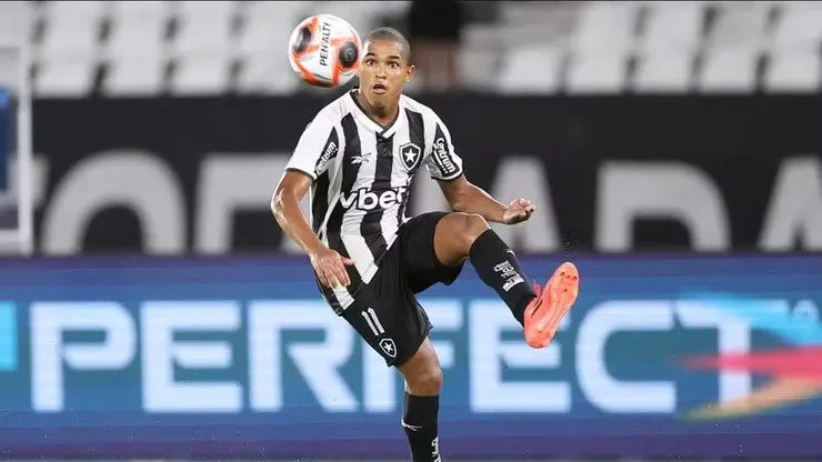 Rafael Lobato é um dos destaques da base do Botafogo. Foto: Vitor Silva/Botafogo
