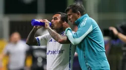 MG - BELO HORIZONTE - 30/01/2025 - MINEIRO 2025, ITABIRITO X CRUZEIRO - Wesley Carvalho tecnico do Cruzeiro conversa com Dudu durante partida contra o Itabirito no estadio Independencia pelo campeonato Mineiro 2025. Foto: Gilson Lobo/AGIF