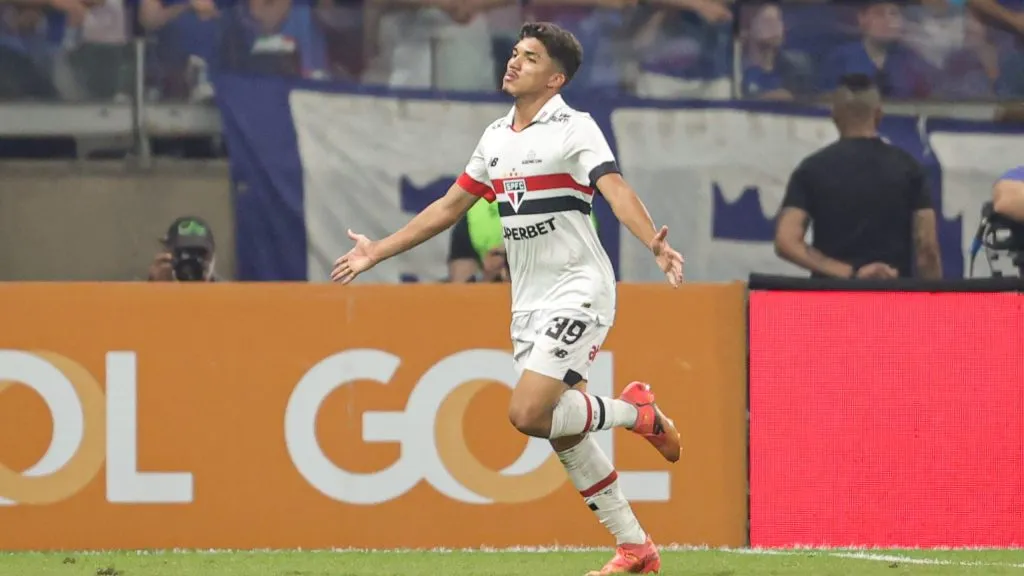 William Gomes em ação pelo São Paulo. Foto: Gilson Lobo/AGIF