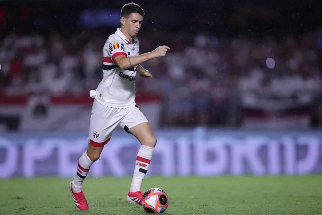 SP – SAO PAULO – 26/01/2025 – PAULISTA 2025, SAO PAULO X CORINTHIANS – Oscar jogador do Sao Paulo durante partida contra o Corinthians no estadio Morumbi pelo campeonato Paulista 2025. Foto: Ettore Chiereguini/AGIF