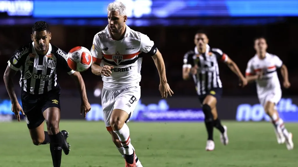 Santos x São Paulo se enfrentarão pelo Campeonato Paulista 2025. Foto: Marcello Zambrana/AGIF