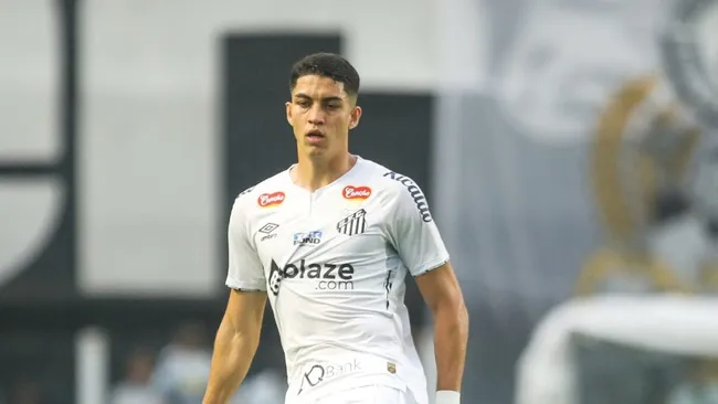 Foto: Reinaldo Campos/AGIF – Zagueiro vai reforçar o Botafogo após o Sul-Americano Sub-20.