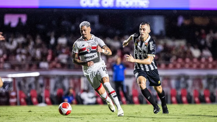 Santos x São Paulo se enfrentam pelo Campeonato Paulista. Foto: Abner Dourado/AGIF