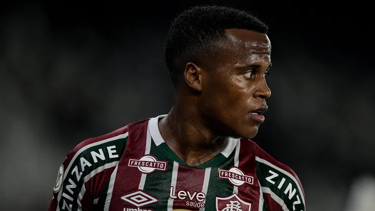 RJ - RIO DE JANEIRO - 10/08/2024 - BRASILEIRO A 2024, VASCO X FLUMINENSE - Arias jogador do Fluminense durante partida contra o Vasco no estadio Engenhao pelo campeonato Brasileiro A 2024. Foto: Thiago Ribeiro/AGIF