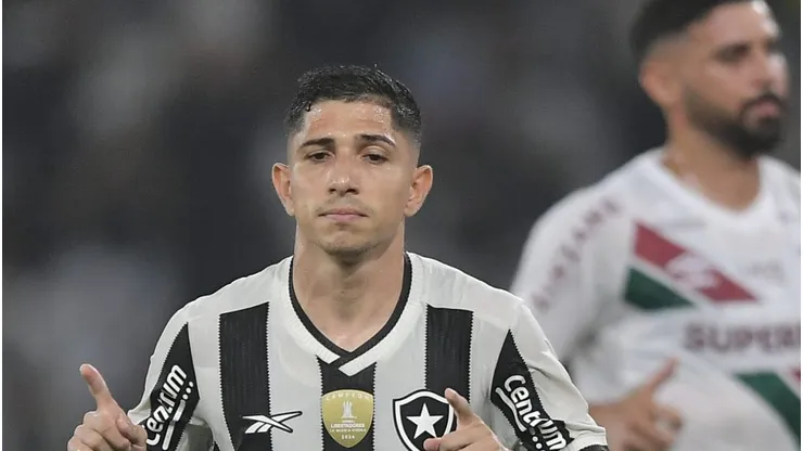 Savarino não será negociado pelo Fogão.