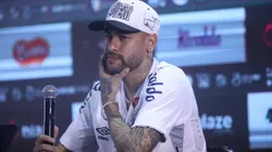 Neymar defende Pedro Caixinha dizendo que ele "DNA do Santos" e desconversa sobre ajuda com reforços.