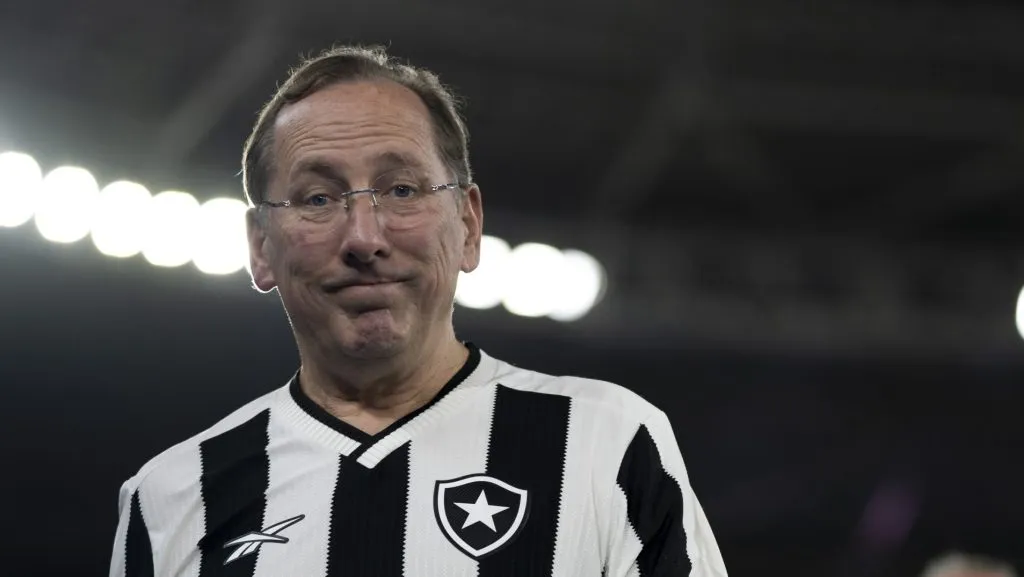 John Textor busca novo treinador. Jorge Rodrigues/AGIF.