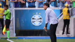 RS - PORTO ALEGRE - 01/02/2025 - GAUCHO 2025, GREMIO X SAO LUIZ-RS - Gustavo Quinteros tecnico do Gremio durante partida contra o Sao Luiz-RS no estadio Arena do Gremio pelo campeonato Gaucho 2025. Foto: Maxi Franzoi/AGIF