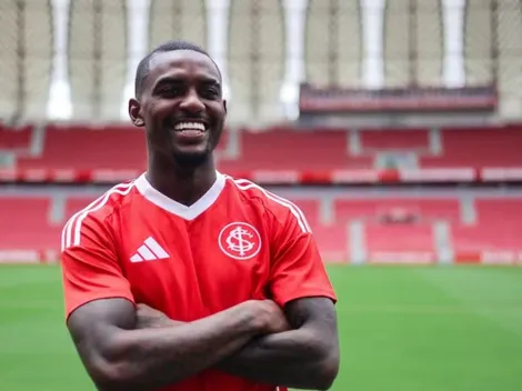 Ramon chega ao Internacional e agradece apoio recebido pela torcida