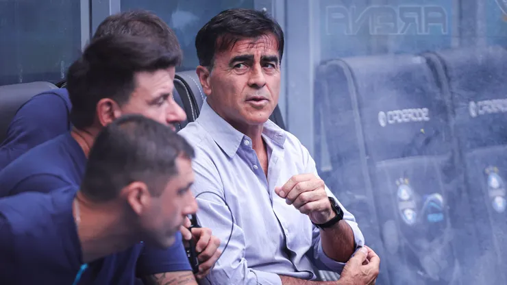 Gustavo Quinteros durante vitória do Grêmio. Foto: Maxi Franzoi/AGIF