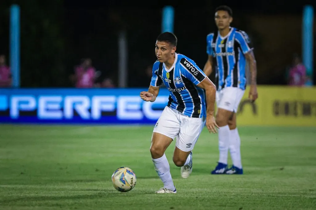 RS – NOVO HAMBURGO – 29/01/2025 – GAUCHO 2025, MONSOON X GREMIO – Miguel Monsalve jogador do Gremio durante partida contra o Monsoon no estadio Do Vale pelo campeonato Gaucho 2025. Foto: Maxi Franzoi/AGIF