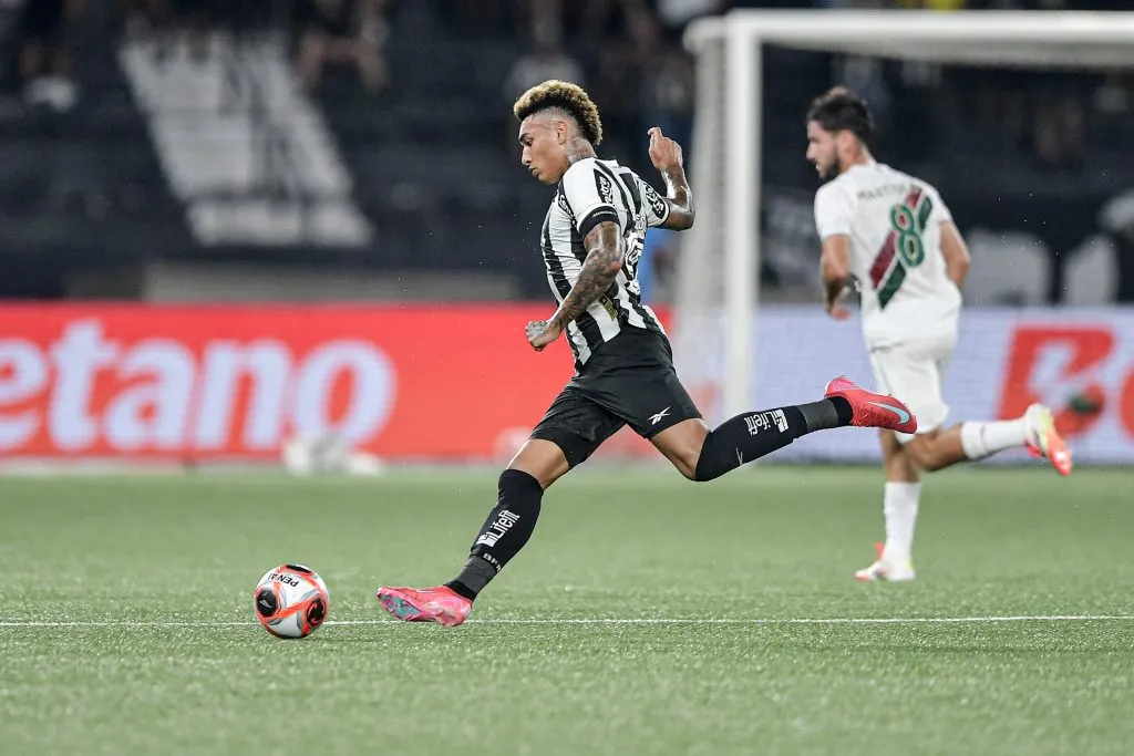 RJ – RIO DE JANEIRO – 29/01/2025 – CARIOCA 2025, BOTAFOGO X FLUMINENSE – Igor Jesus jogador do Botafogo durante partida contra o Fluminense no estadio Engenhao pelo campeonato Carioca 2025. Foto: Thiago Ribeiro/AGIF