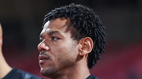 Romarinho durante jogo pelo Al-Ittihad, da Arábia Saudita.