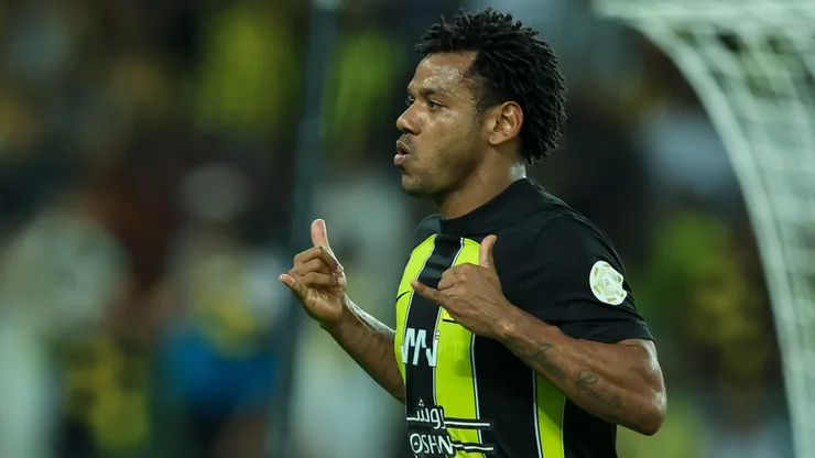 Romarinho fica livre no mercado de transferências. Foto: Yasser Bakhsh/Getty Images