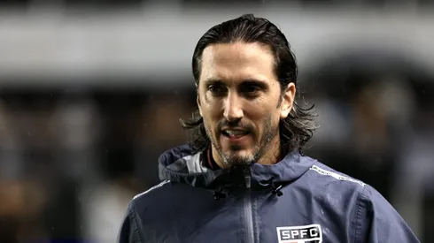 Zubeldía concedeu entrevista após a derrota. Foto: Marcello Zambrana/AGIF