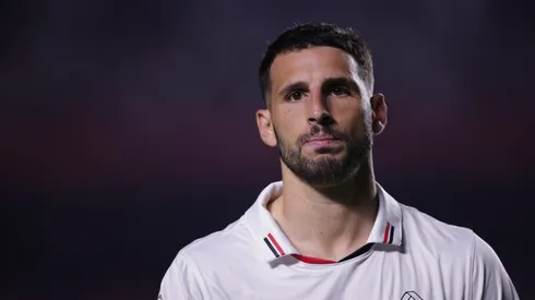 Calleri com a camisa do São Paulo