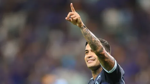 MG – BELO HORIZONTE – 02/02/2025 – MINEIRO 2025, CRUZEIRO X UBERLANDIA – Dudu jogador do Cruzeiro comemora seu gol durante partida contra o Uberlandia no estadio Mineirao pelo campeonato Mineiro 2025. Foto: Gilson Lobo/AGIF