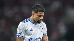 João Marcelo, jogador do Cruzeiro deixa o campo em lágrimas após lesão e preocupa torcida celeste
