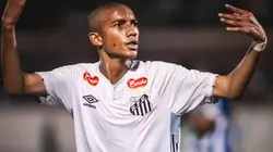 Juninho, filho de Robinho, assistiu o jogo do camarote do Santos após ser relacionado - Foto: Bruno Vaz/SFC