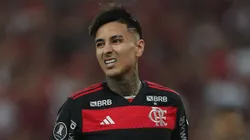 Erick Pulgar esta fora de Flamengo x Internacional - Foto: Wagner Meier/Getty Images
