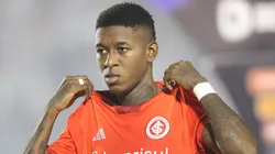 Vitão mandou a real sobre as dificuldades encontradas no duelo contra o Avenida