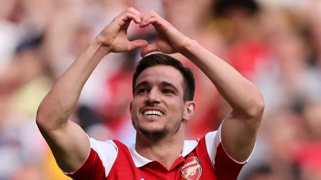 Foto: Marc Atkins/Getty Images – Cédric Soares pode ter contrato renovado por metas colocadas em contrato.