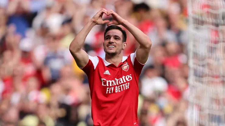 LONDON, ENGLAND - MAY 22: Cedric Soares of Arsenal celebrates after scoring their team's third goal during the Premier League match between Arsenal and Everton at Emirates Stadium on May 22, 2022 in London, England. (Photo by Marc Atkins/Getty Images)