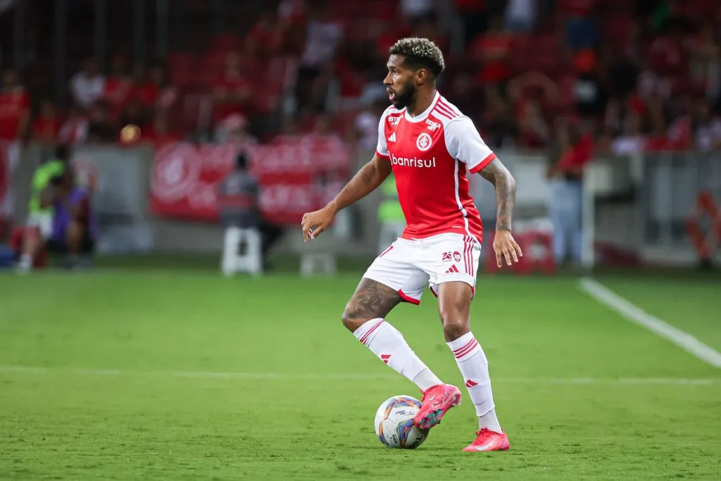 Wesley em partida pelo Campeonato Gaúcho.Foto: Maxi Franzoi/AGIF