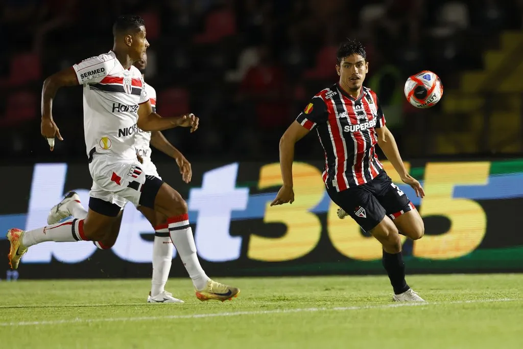 João Moreira contra o Botafogo-SP. Foto: Thiago Calil/AGIF