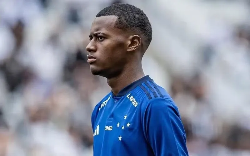 Bruno Alves, joia da base do Cruzeiro se destacou na Copinha 2025 e está entre os principais substitutos para ocupar  a posição de João Marcelo. Foto: Staff Images/ Cruzeiro