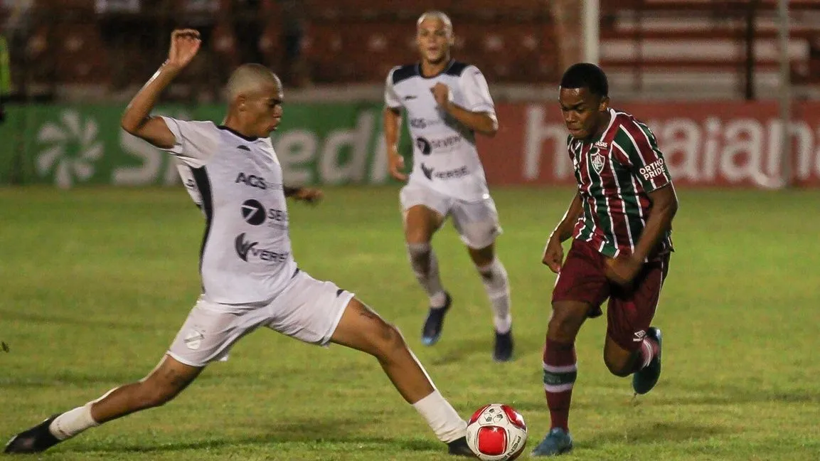 Cria do Fluminense deixa o clube para trilhar novo campinho no futebol mexicano e garantir mais experiência e técnica. Foto: Leonardo Brasil/FFC