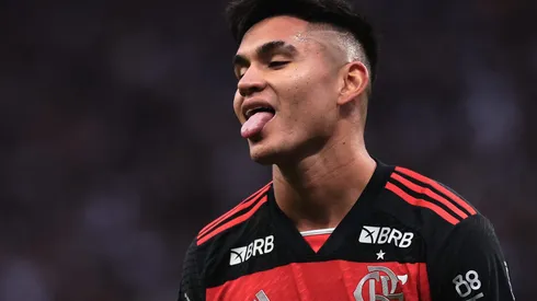 Alcaraz tem como objetivo mostrar que poderia ter entregado mais no Flamengo se tivesse oportunidade - Foto: Ettore Chiereguini/AGIF