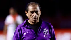 Ramon Diaz tecnico do Corinthians durante partida contra o Sao Paulo no estadio Morumbi pelo campeonato Paulista 2025. Foto: Marcello Zambrana/AGIF