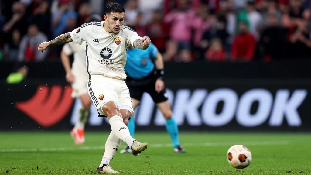 Paredes foi indicado por Neymar - (Photo by Dean Mouhtaropoulos/Getty Images).