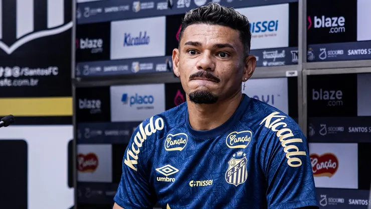 Tiquinho revelou motivo que deixou o Botafogo rumo ao Santos