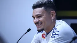 Atacante fez bons jogos no Santos - Foto: Reinaldo Campos/AGIF.