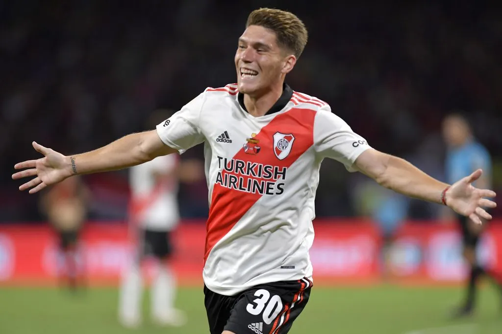 Rollheiser ainda com a camisa do River Plate – Foto: Hernan Cortez/Getty Images