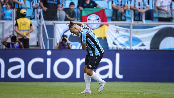 Braithwaite jogador do Grêmio - Foto: Maxi Franzoi/AGIF